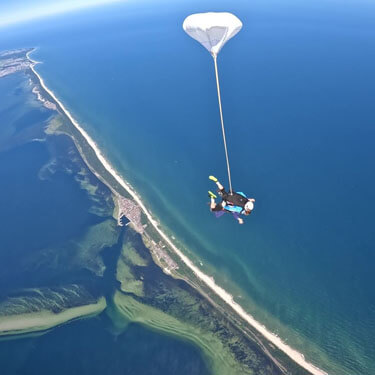 Skok tandem na spadochronie